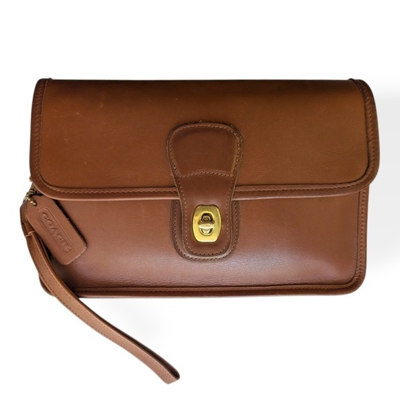 Coach Handbags - Coach Turnlock Clutch 9832 British Tan Brown Glove Tanned Leather Vintage 1999